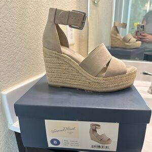 Universal Thread wedges